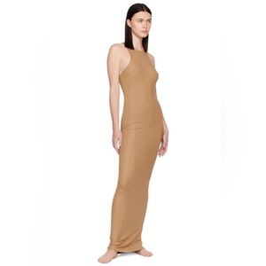 SKIMS camel foil halter maxi